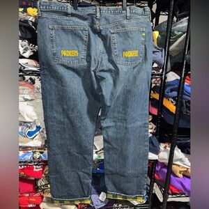 NFL Greenbay Packets Thermal Lined Embroidered Jeans Size 42x32